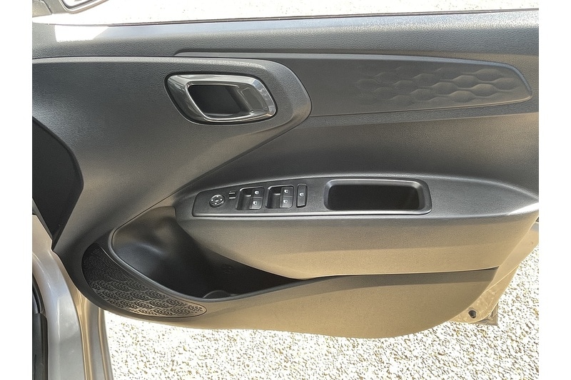 Used Hyundai i10 2023 for sale - 78111460: Photo 16