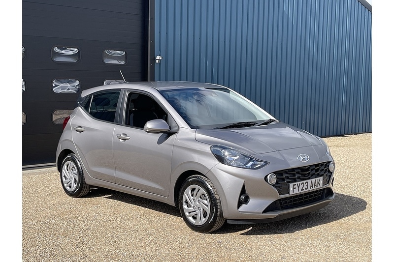 Used Hyundai i10 2023 for sale - 78111460: Photo 2