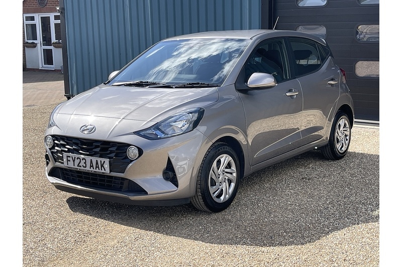 Used Hyundai i10 2023 for sale - 78111460: Photo 4
