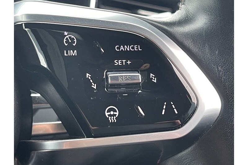 Used Jaguar F-Pace 2022 for sale - 77708974: Photo 17