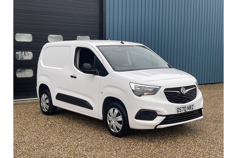 Used Vauxhall Combo 2020 for sale - 76962815: Photo 2