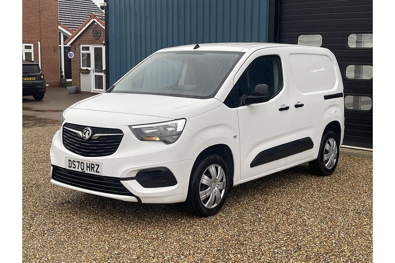 Used Vauxhall Combo 2020 for sale - 76962815: Photo 4