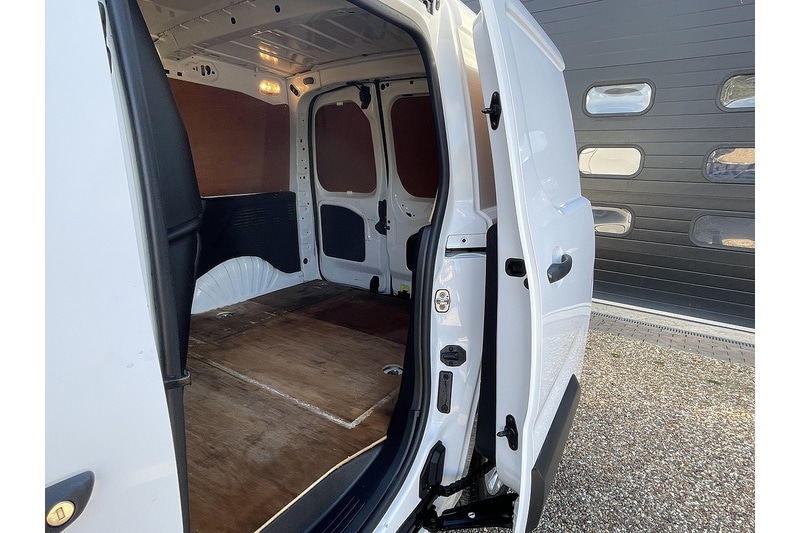Used Vauxhall Combo 2021 for sale - 76351790: Photo 11