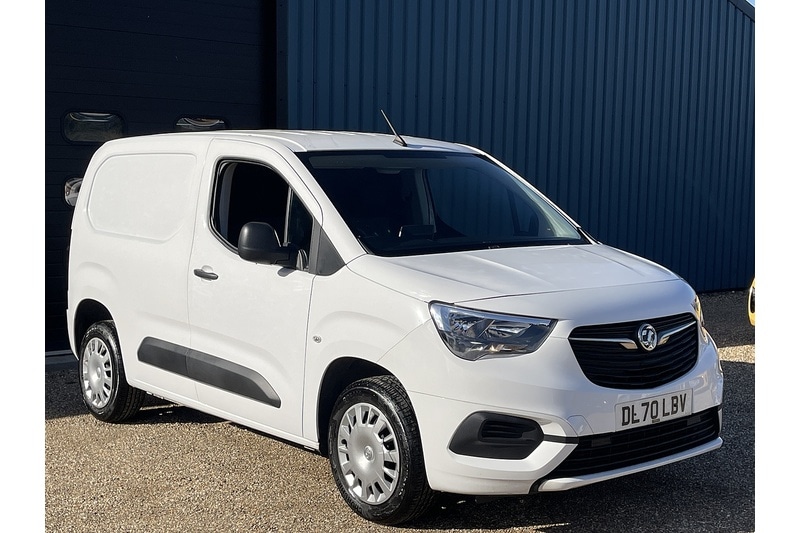 Used Vauxhall Combo 2020 for sale - 76351791: Photo 2