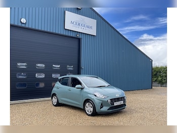 Used Hyundai i10 2023 for sale - 79436121: Photo