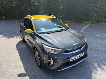 Used Kia Stonic 2023 for sale - 79199114: Photo