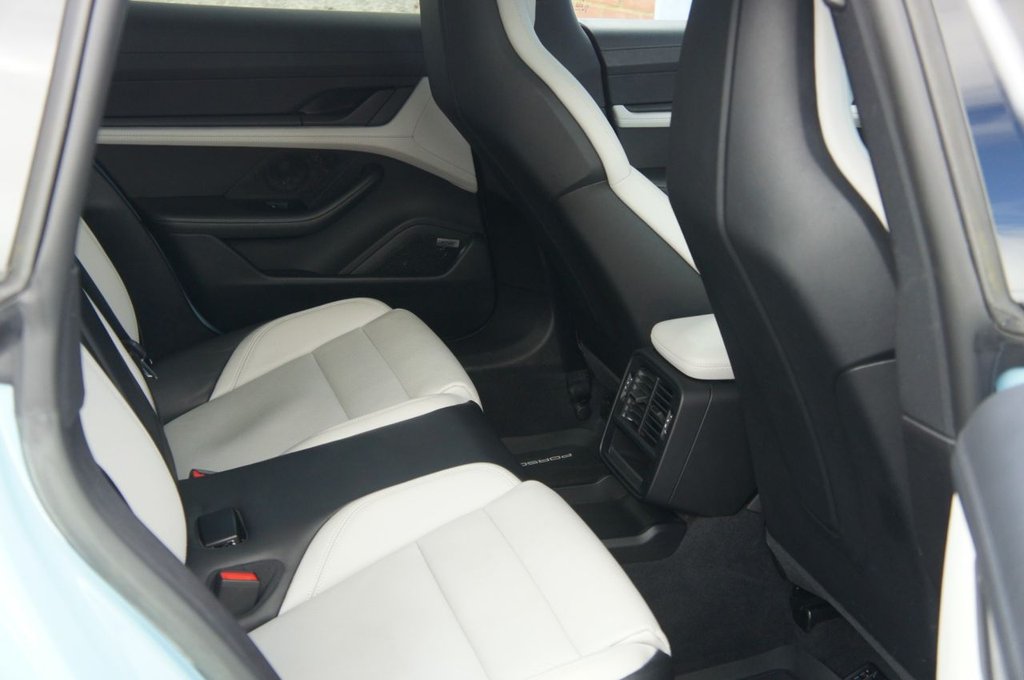 Used Porsche Taycan 2022 for sale - 77571703: Photo 7