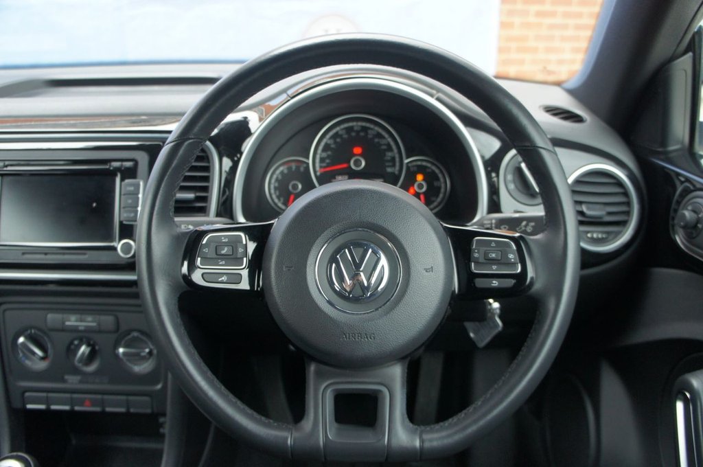 Used Volkswagen Beetle 2013 for sale - 77593875: Photo 10