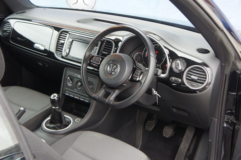 Used Volkswagen Beetle 2013 for sale - 77593875: Photo 8