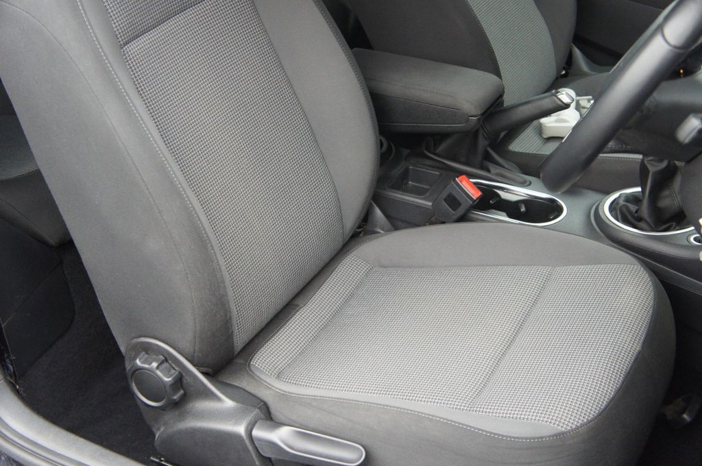 Used Volkswagen Beetle 2013 for sale - 77593875: Photo 9