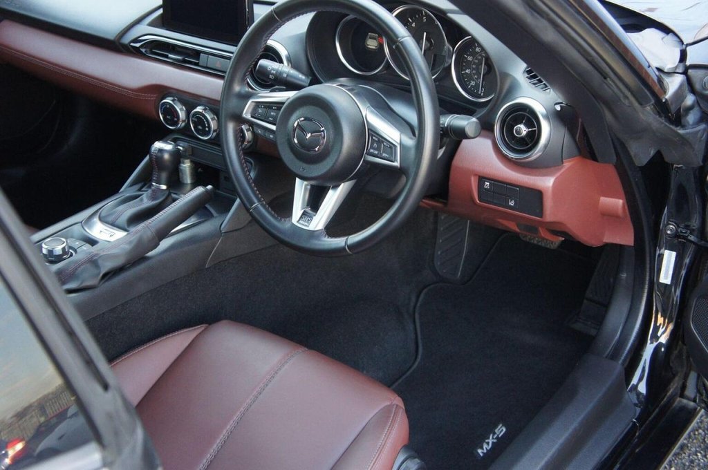 Used Mazda MX-5 2019 for sale - 77260932: Photo 9