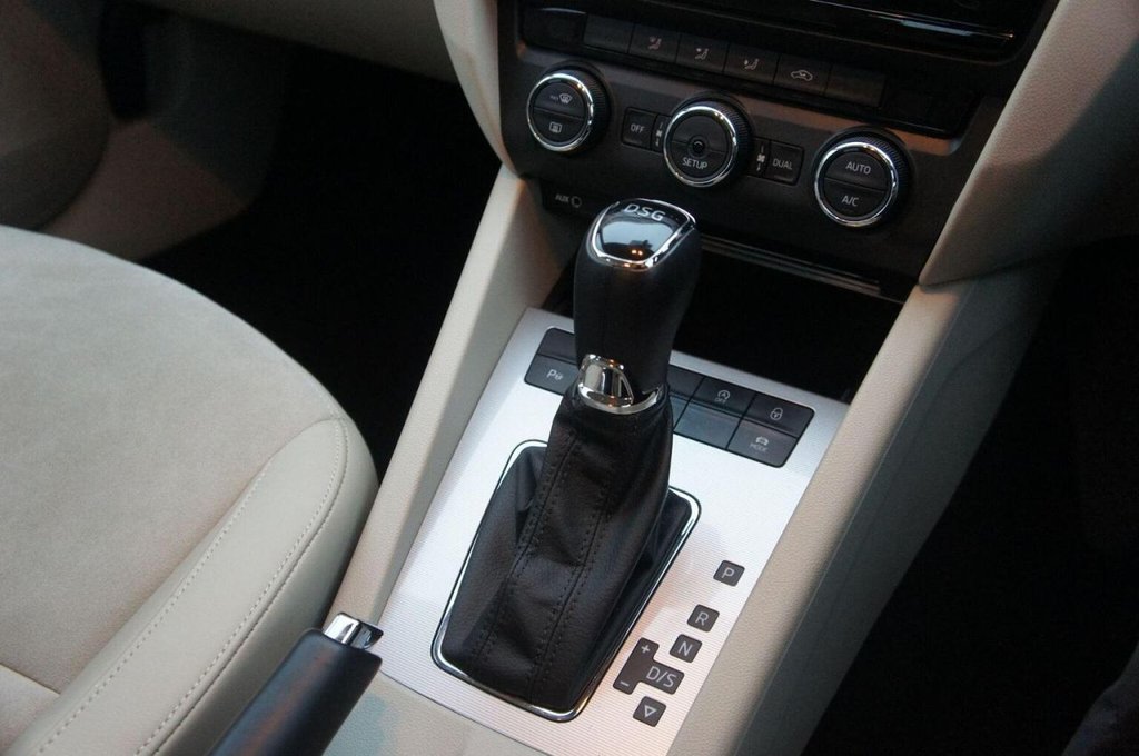 Used Skoda Octavia 2014 for sale - 77260937: Photo 10