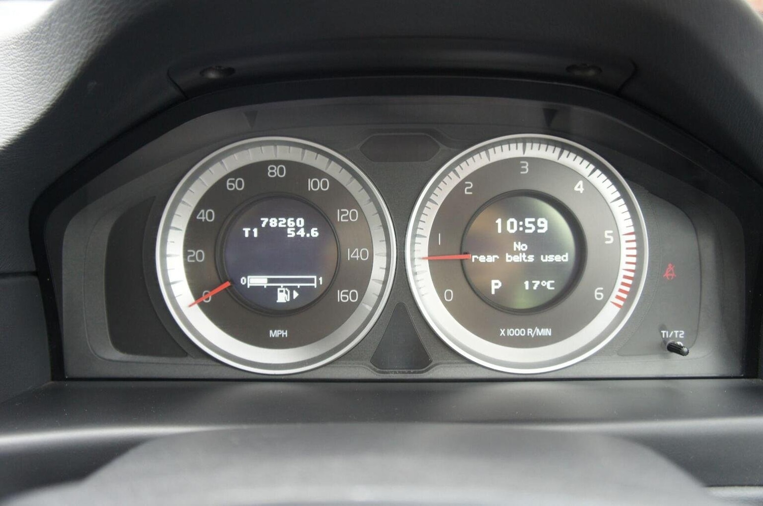 Used Volvo XC70 2012 for sale - 76914430: Photo 12