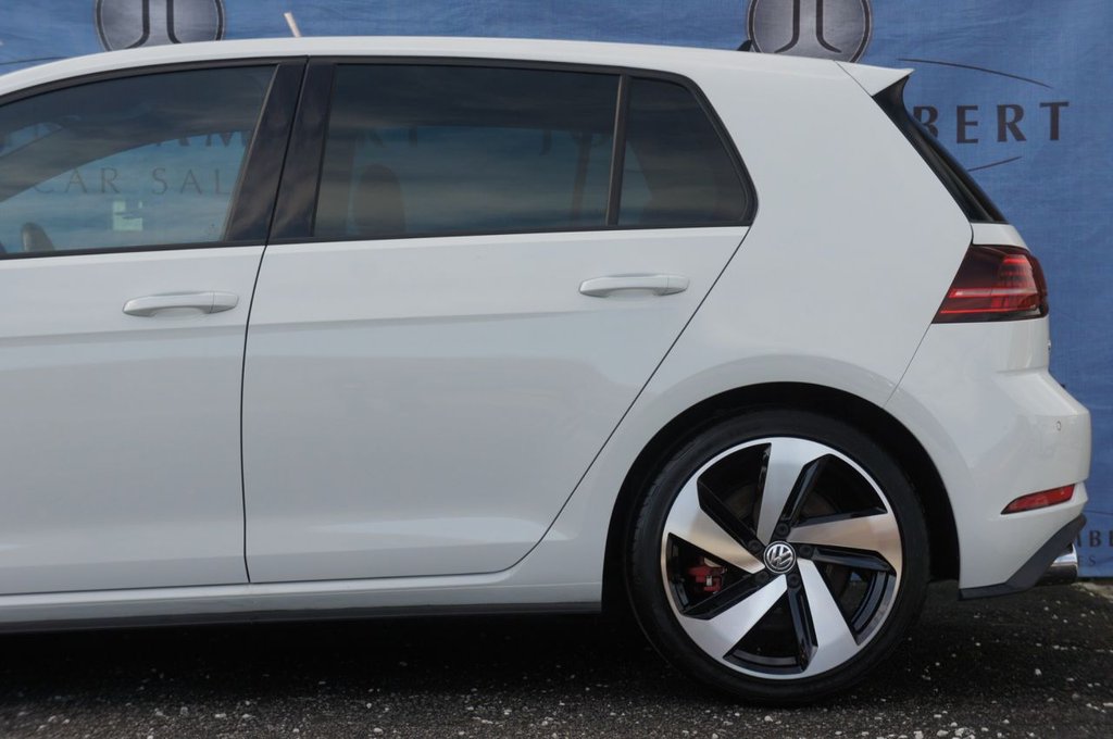 Used Volkswagen Golf 2018 for sale - 77313382: Photo 3