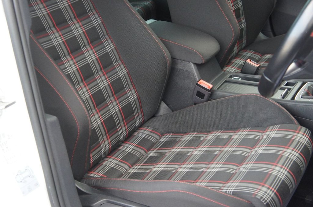 Used Volkswagen Golf 2018 for sale - 77313382: Photo 9