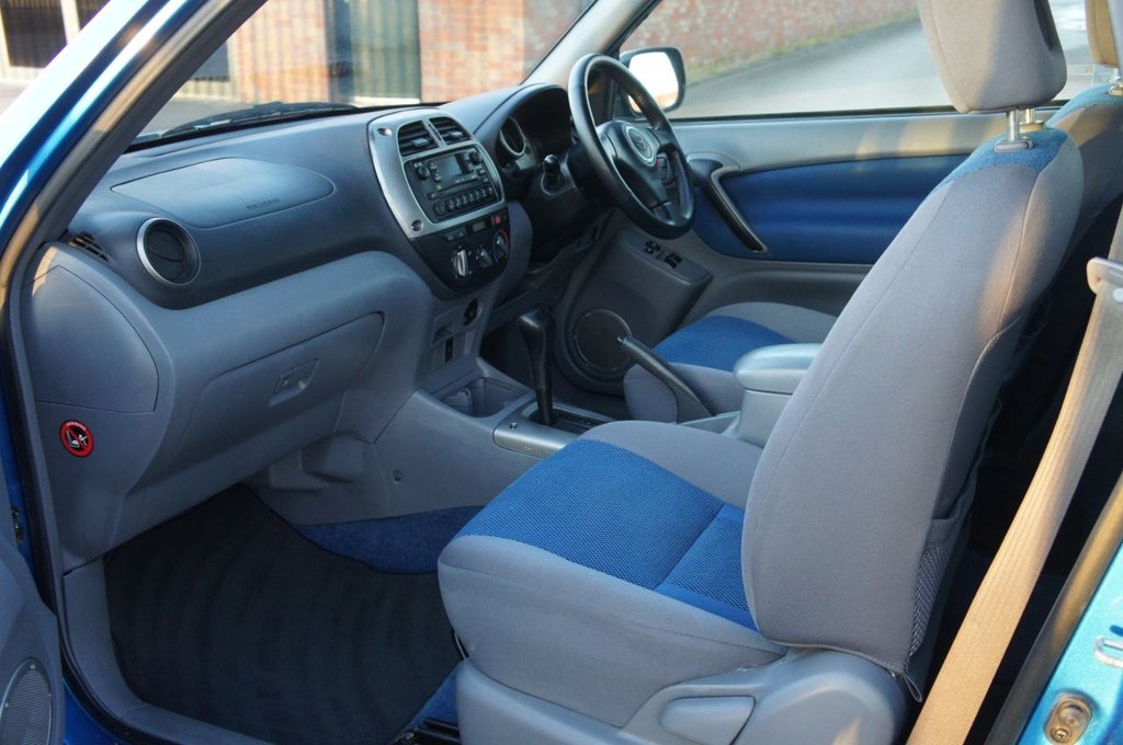 Used Toyota RAV4 2003 for sale - 77436426: Photo 11