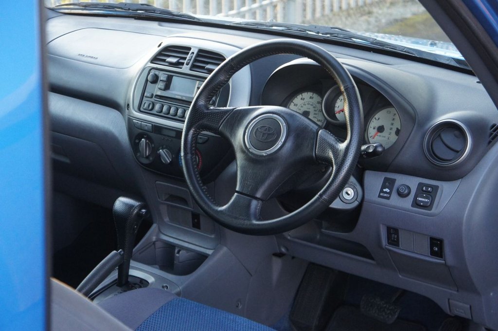 Used Toyota RAV4 2003 for sale - 77436426: Photo 9