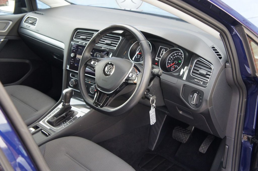 Used Volkswagen Golf 2019 for sale - 77764692: Photo 9