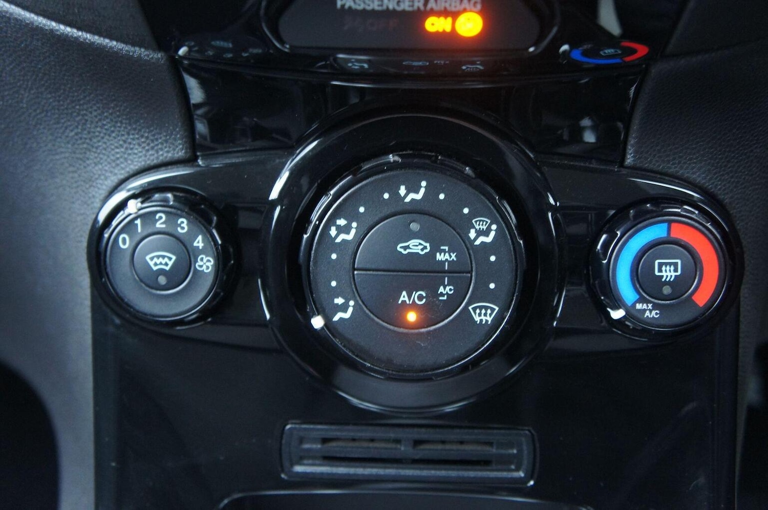 Used Ford Fiesta 2016 for sale - 76914424: Photo 12