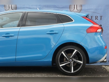 Used Volvo V40 2014 for sale - 78645168: Photo