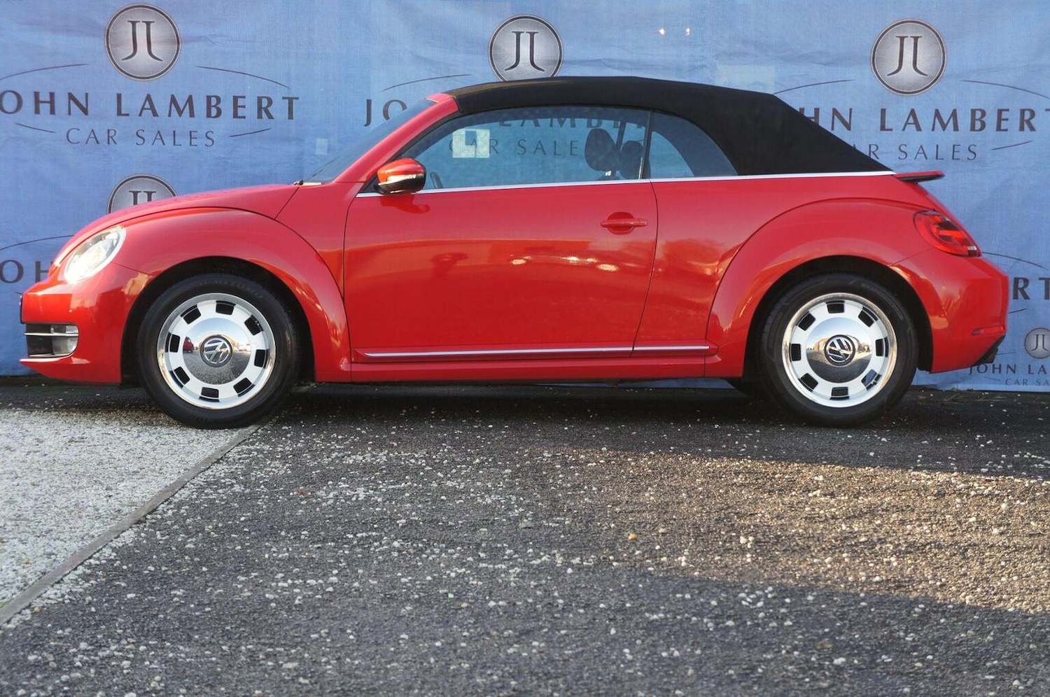 Used Volkswagen Beetle 2015 for sale - 76924491: Photo 3