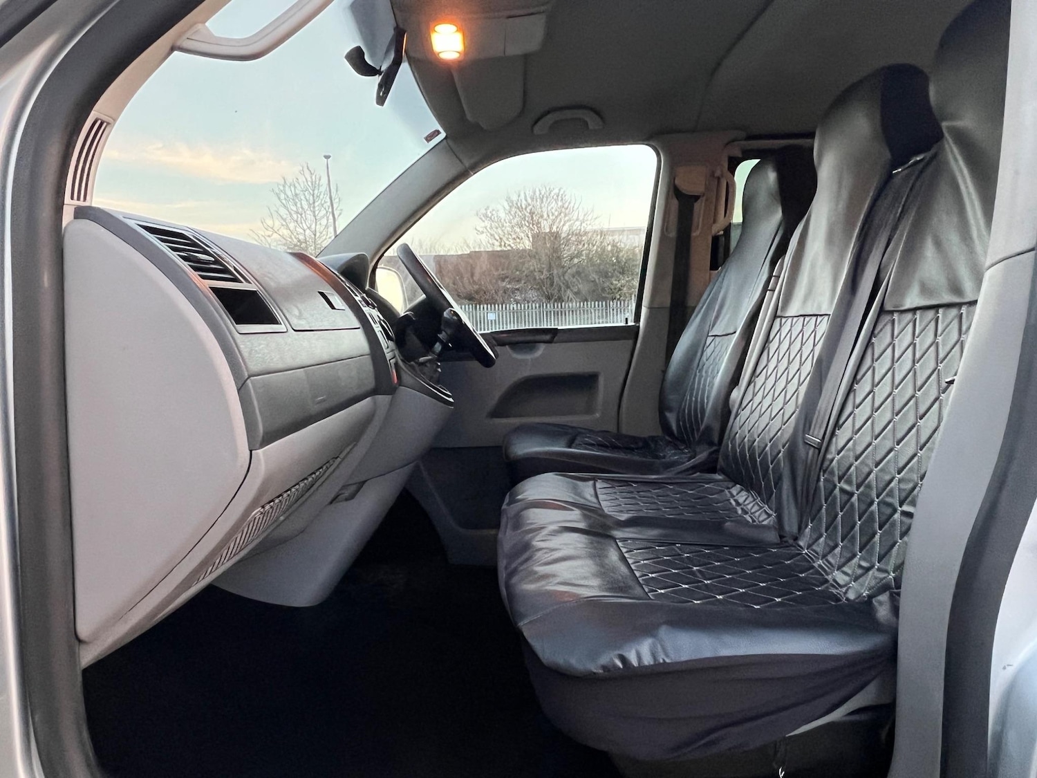 Used Volkswagen Transporter Shuttle 2009 for sale - 76573167: Photo 41