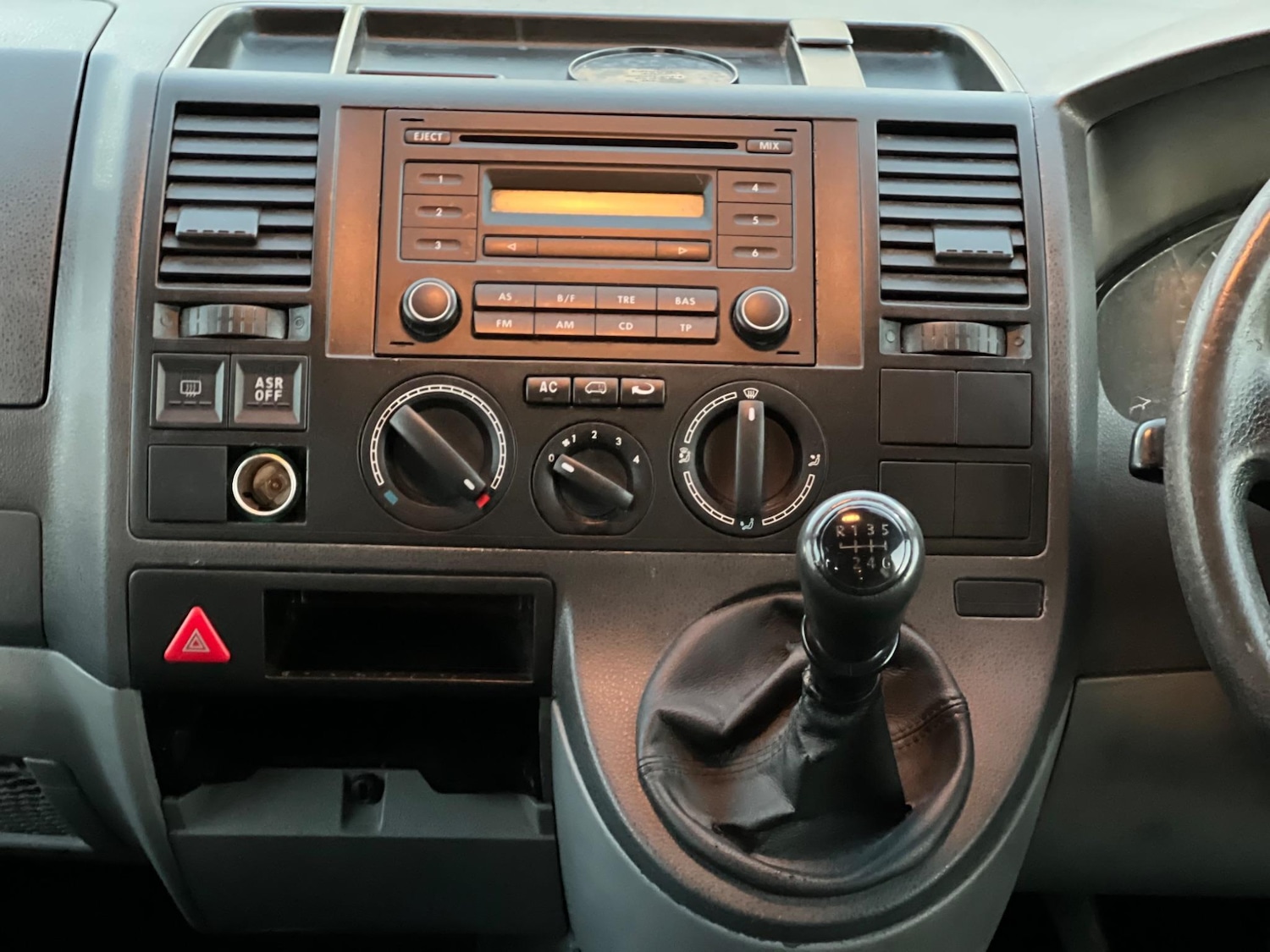 Used Volkswagen Transporter Shuttle 2009 for sale - 76573167: Photo 71