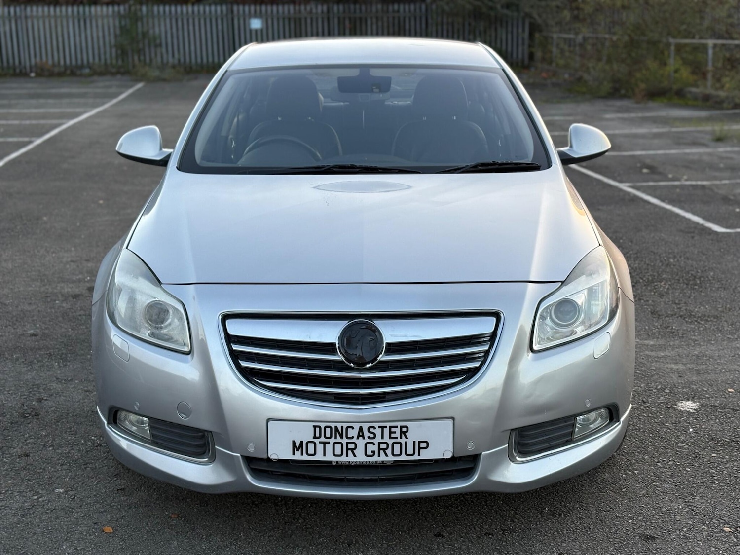 Used Vauxhall Insignia 2009 for sale - 76607237: Photo 2