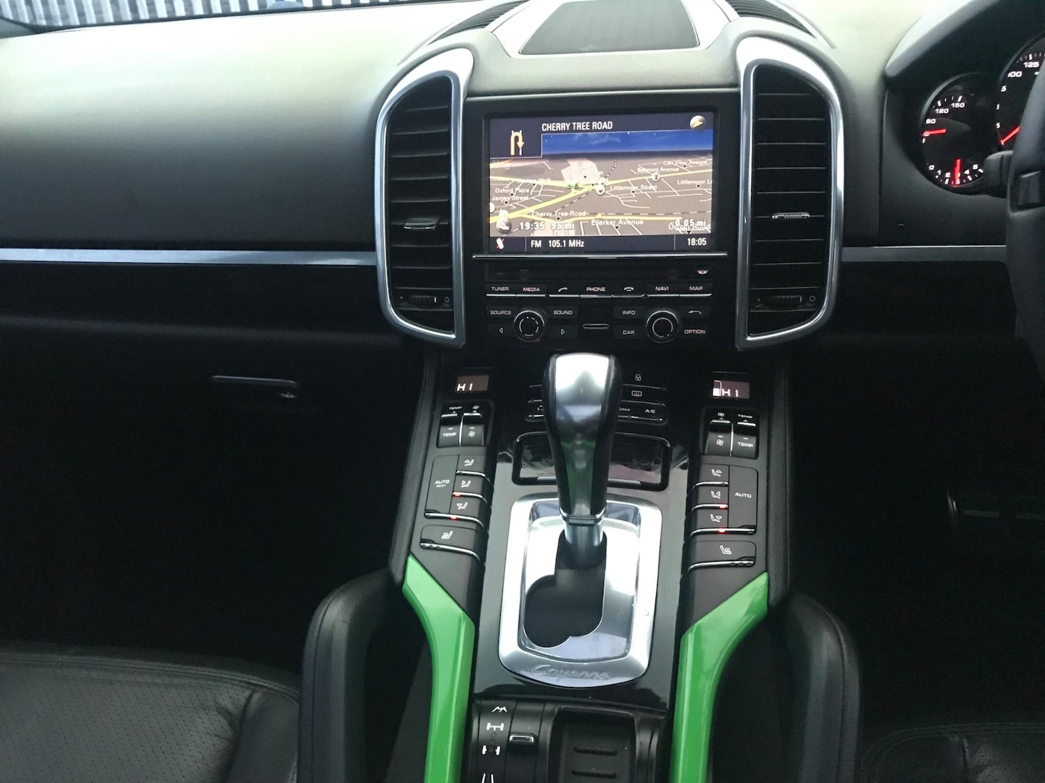 Used Porsche Cayenne 2012 for sale - 78205242: Photo 39