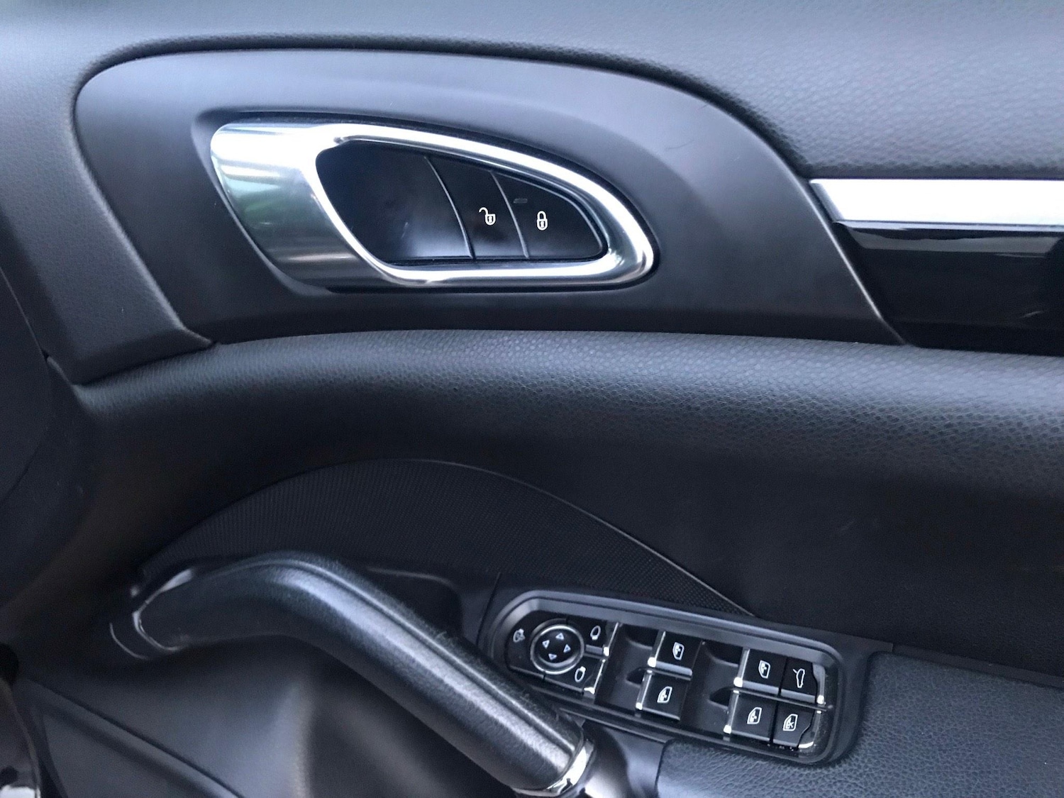 Used Porsche Cayenne 2012 for sale - 78205242: Photo 46