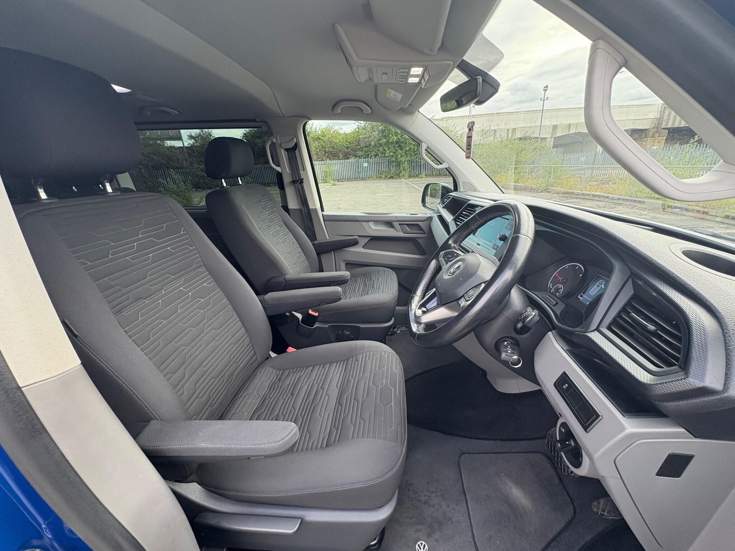 Used Volkswagen Transporter Shuttle 2020 for sale - 76260096: Photo 27