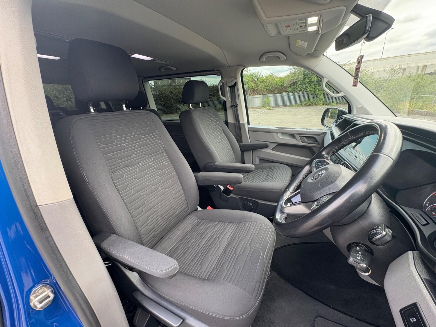 Used Volkswagen Transporter Shuttle 2020 for sale - 76260096: Photo 28