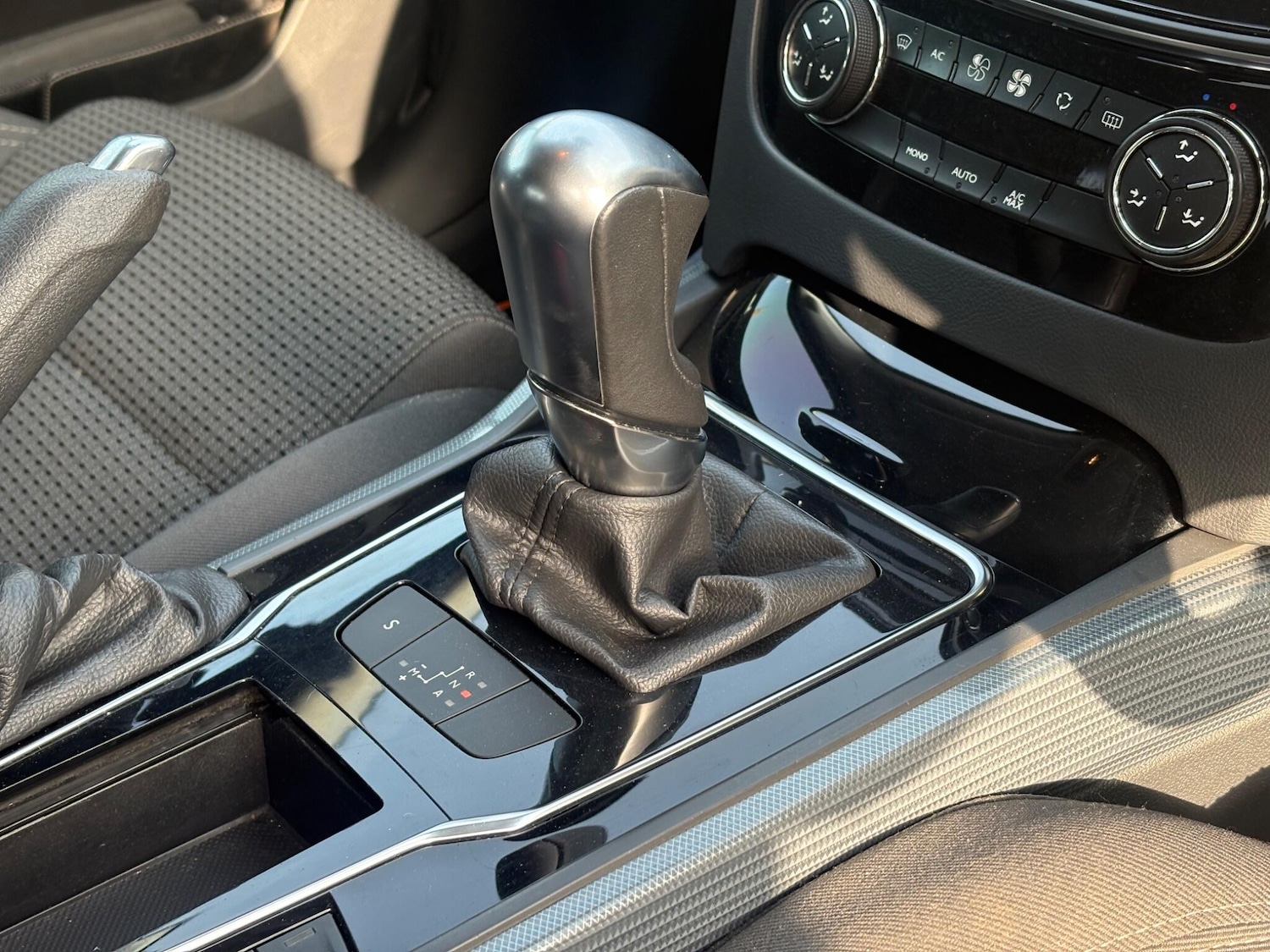 Used Peugeot 508 2015 for sale - 77768715: Photo 8