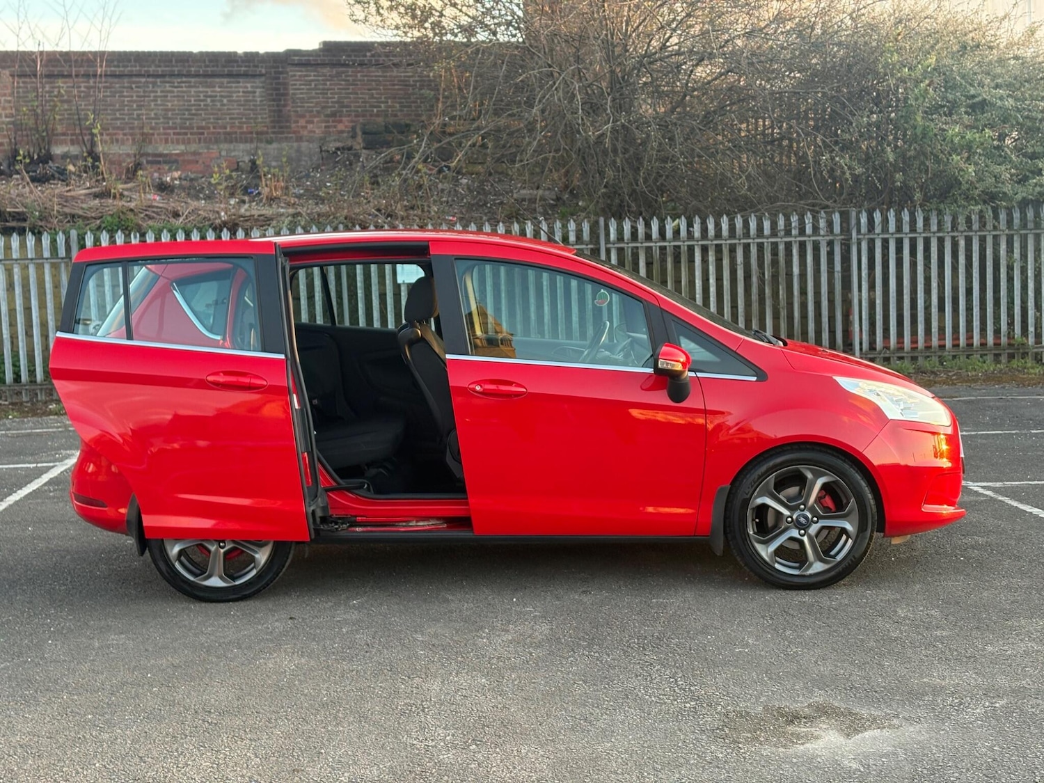 Used Ford B-MAX for sale - 78135619: Photo 30