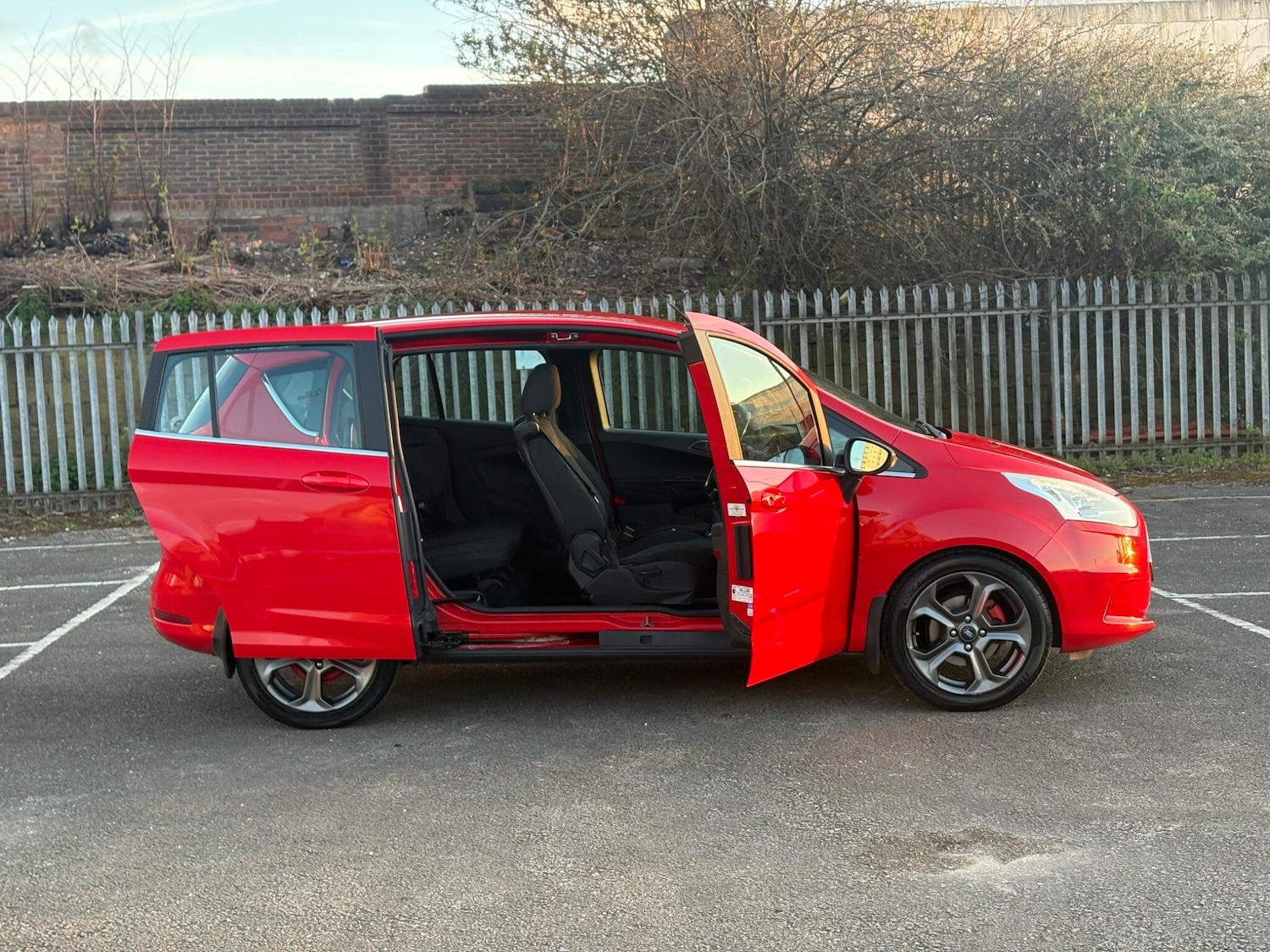 Used Ford B-MAX for sale - 78135619: Photo 31