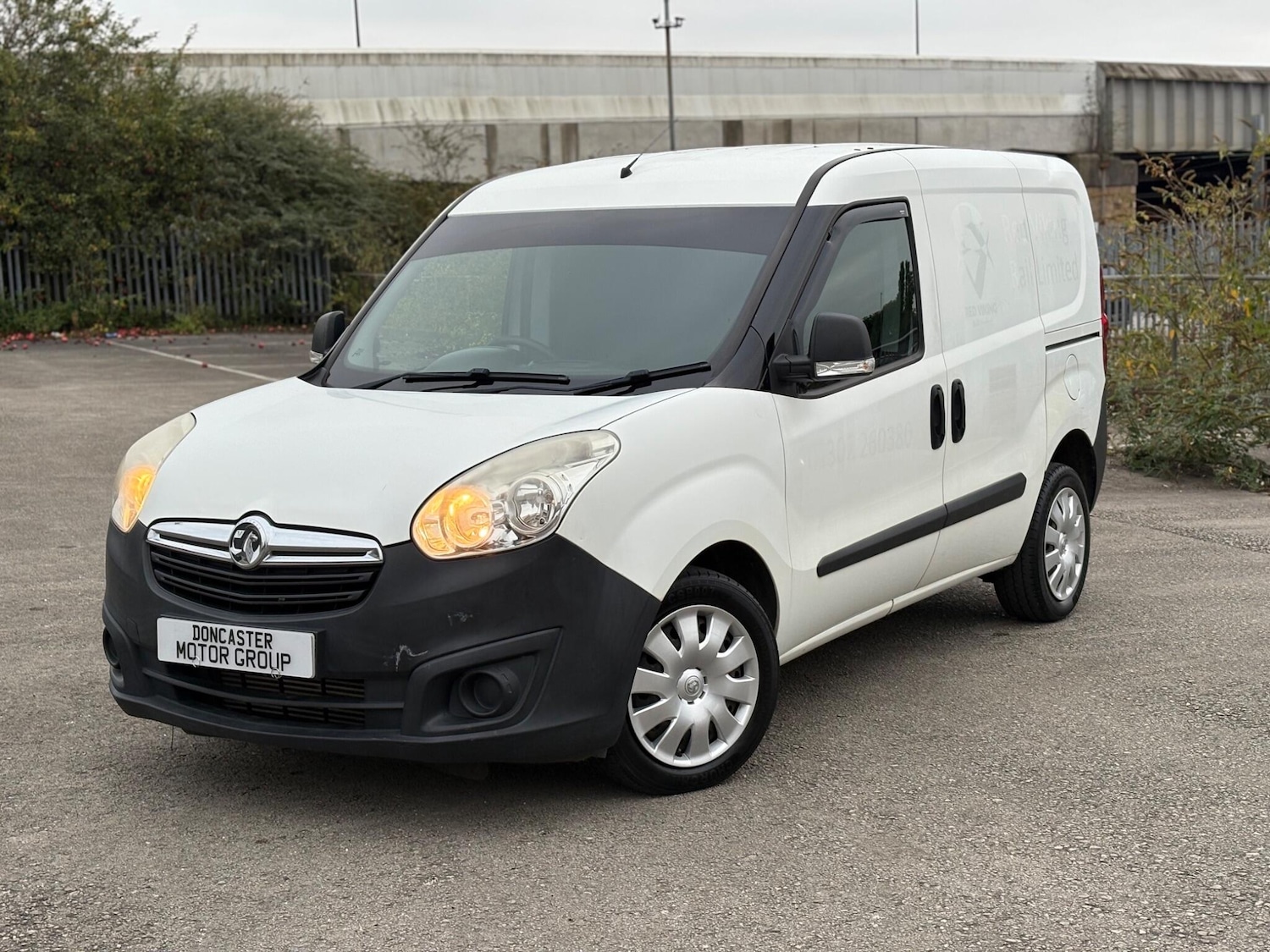 Used Vauxhall Combo 2014 for sale - 76270153: Photo 11