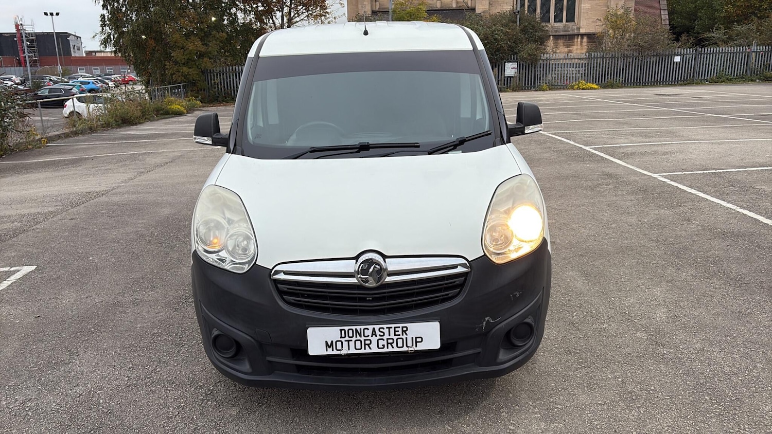 Used Vauxhall Combo 2014 for sale - 76270153: Photo 2