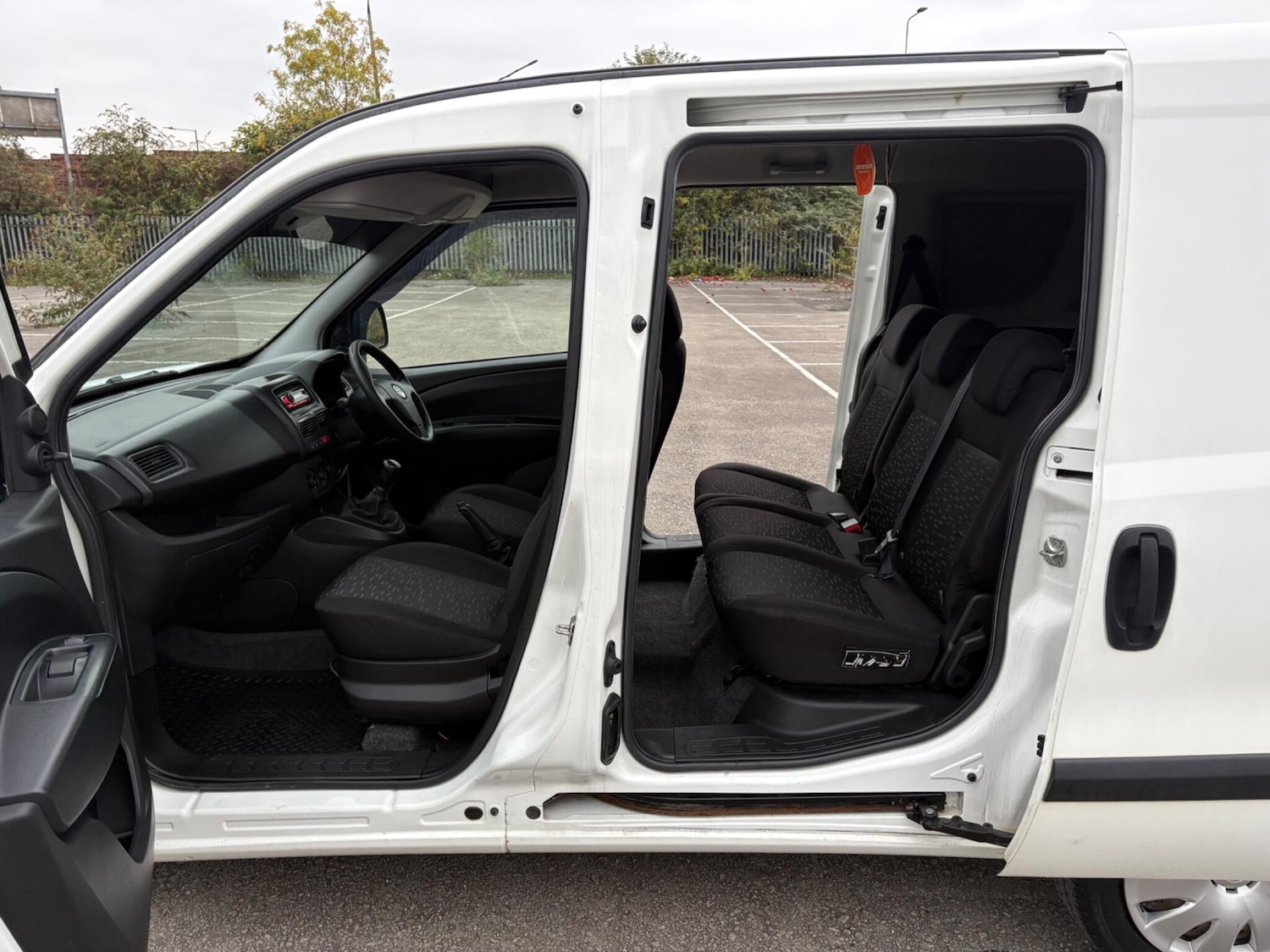 Used Vauxhall Combo 2014 for sale - 76270153: Photo 34