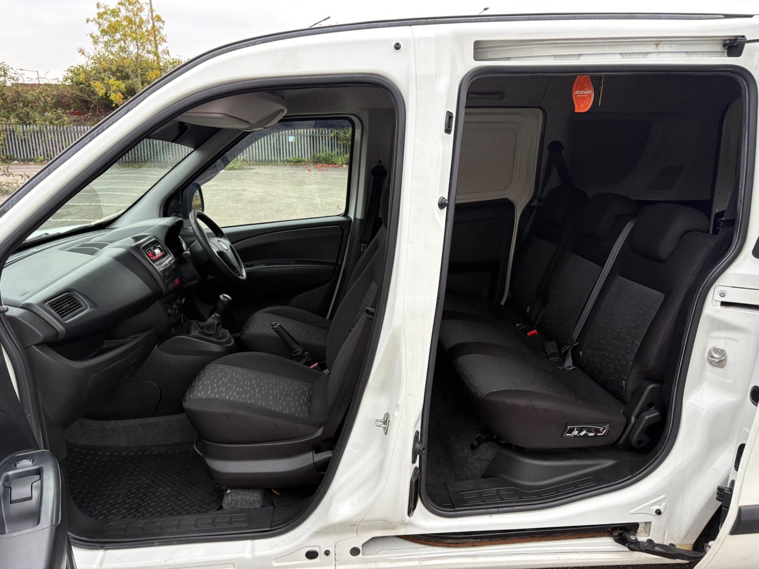 Used Vauxhall Combo 2014 for sale - 76270153: Photo 35