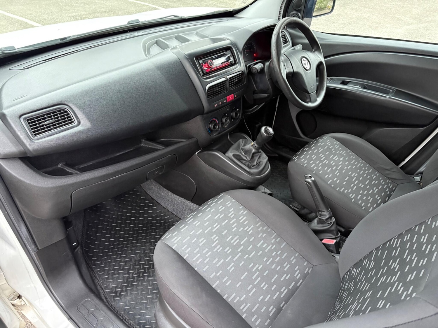 Used Vauxhall Combo 2014 for sale - 76270153: Photo 39