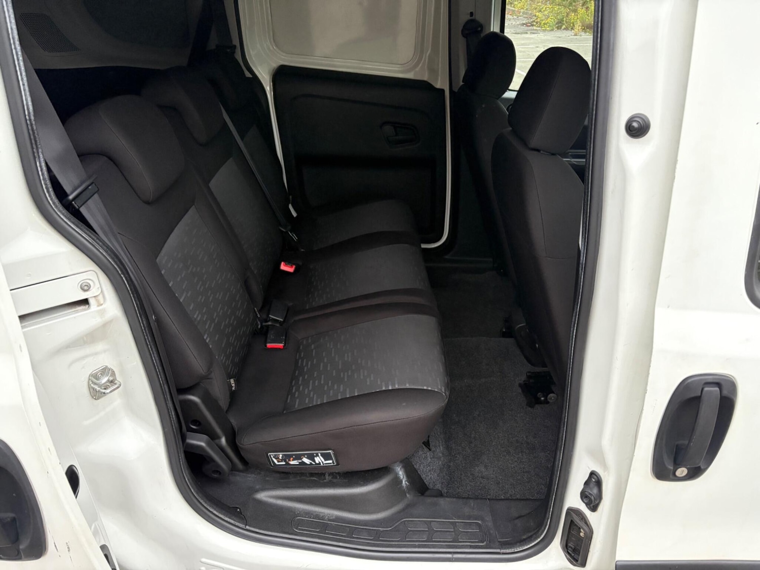 Used Vauxhall Combo 2014 for sale - 76270153: Photo 52
