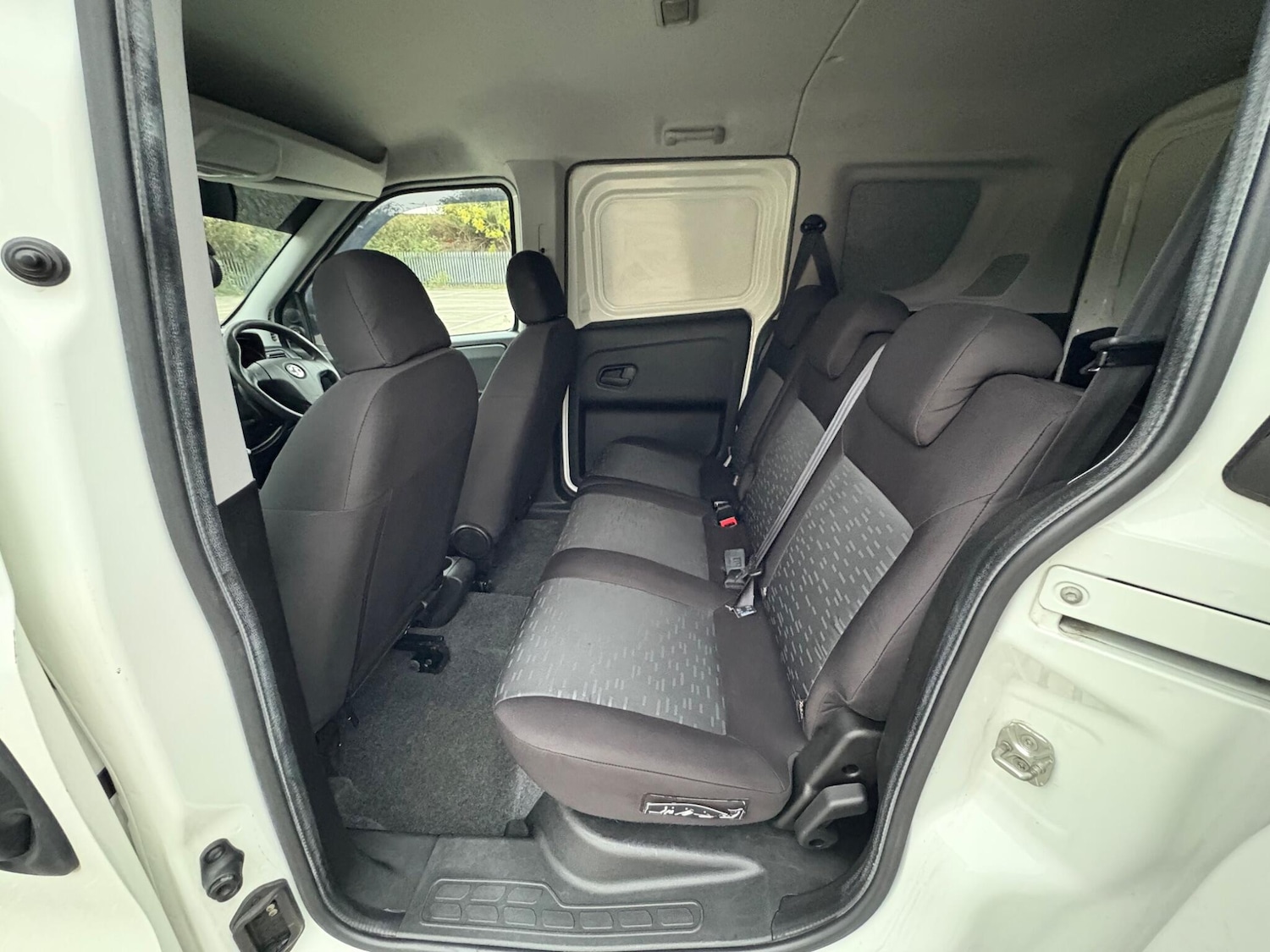 Used Vauxhall Combo 2014 for sale - 76270153: Photo 57