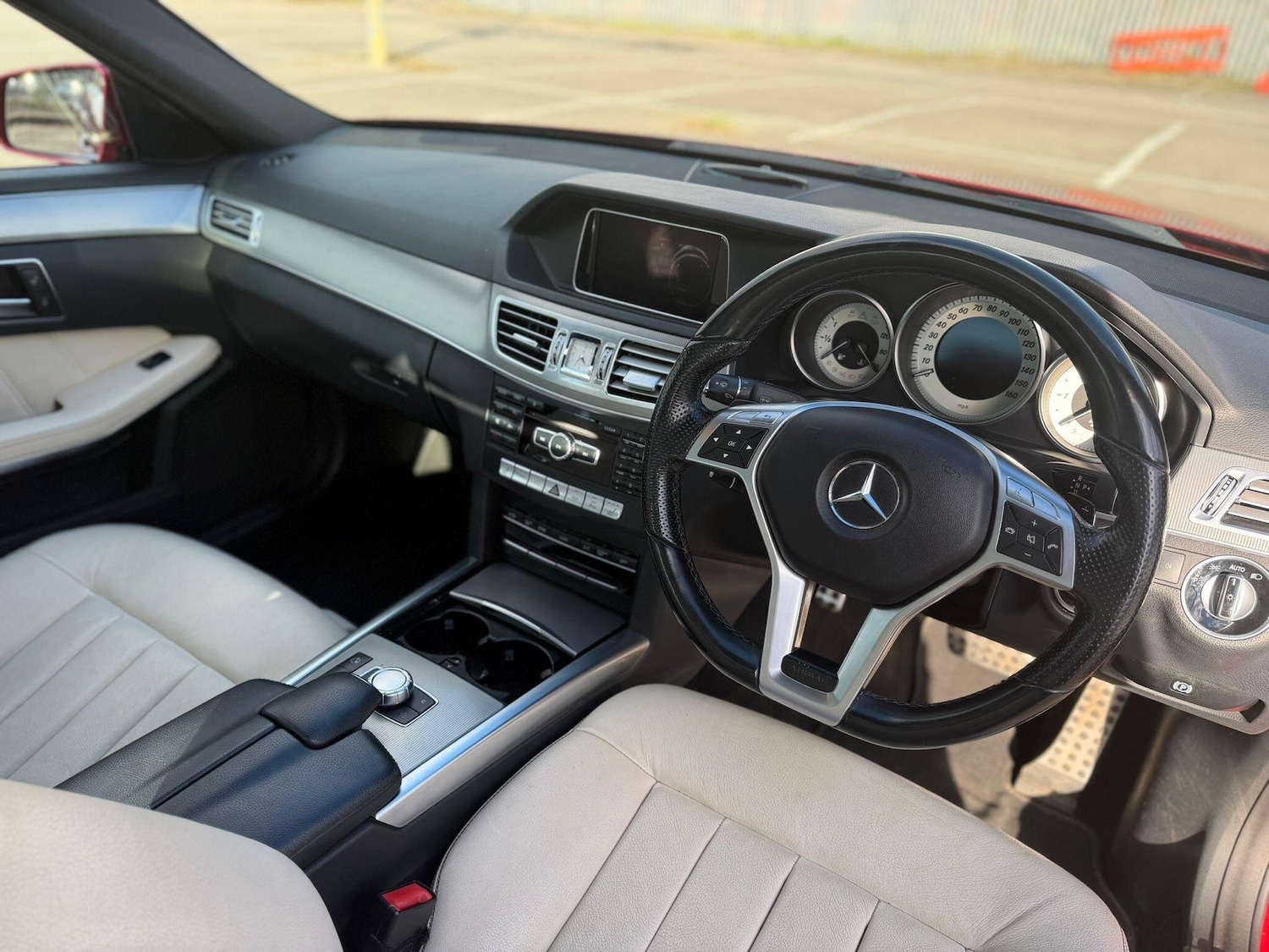 Used Mercedes-Benz E Class 2014 for sale - 78100934: Photo 19