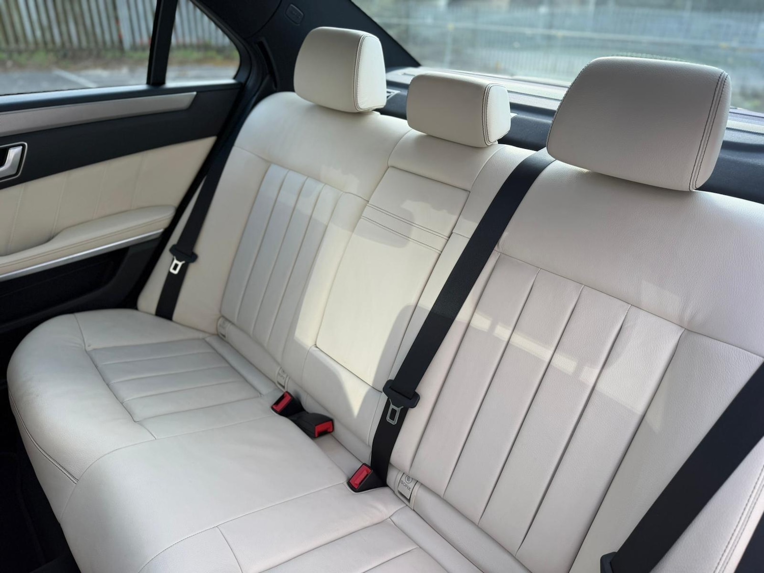 Used Mercedes-Benz E Class 2014 for sale - 78100934: Photo 23