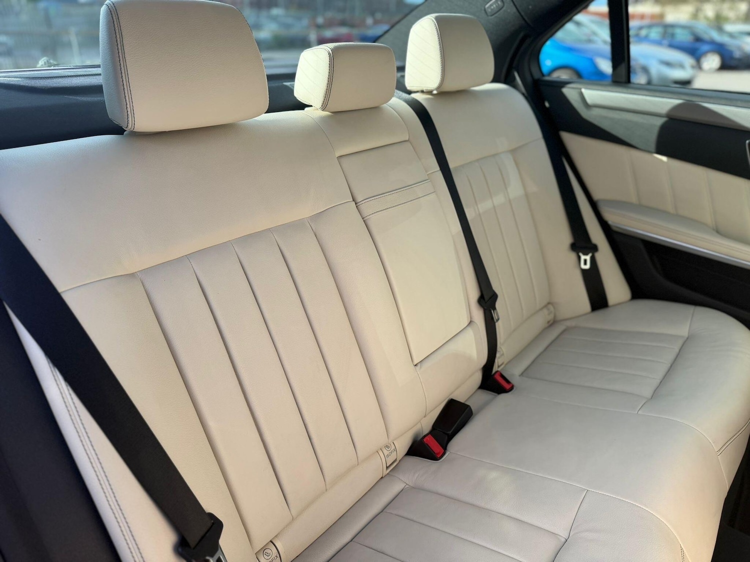 Used Mercedes-Benz E Class 2014 for sale - 78100934: Photo 24