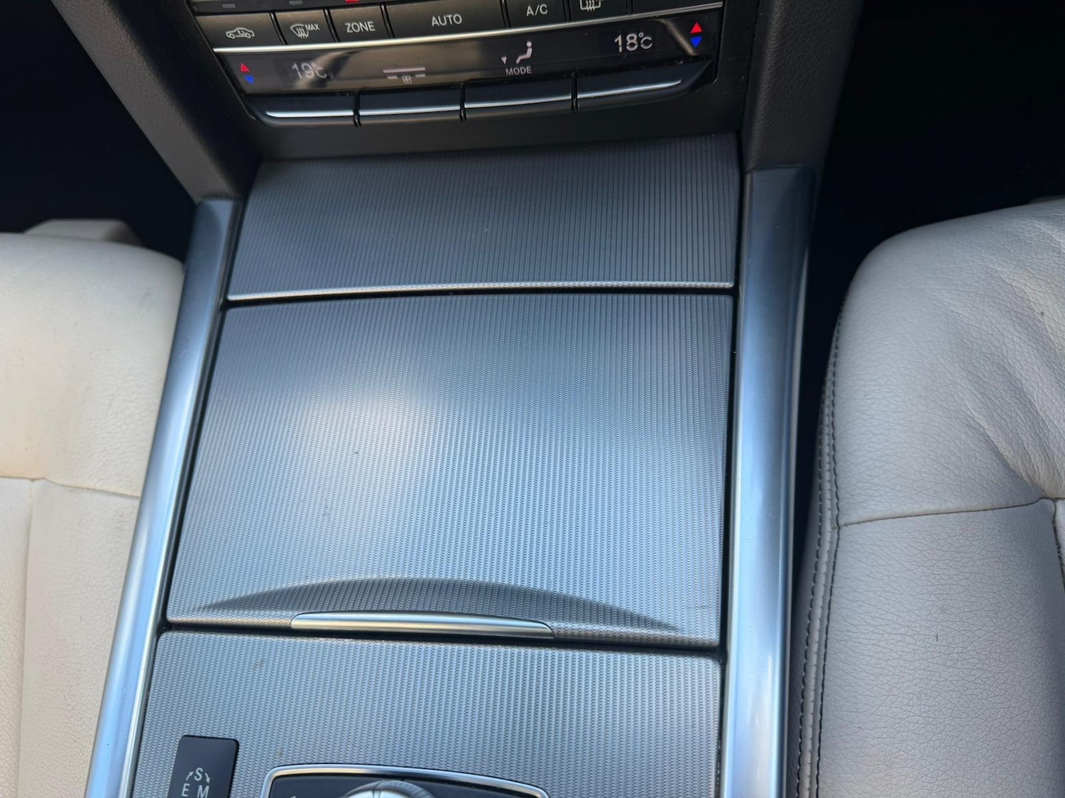 Used Mercedes-Benz E Class 2014 for sale - 78100934: Photo 27