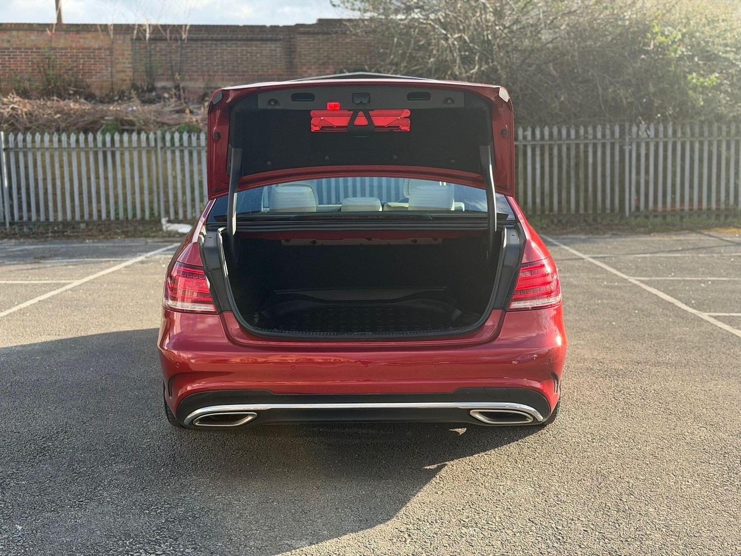 Used Mercedes-Benz E Class 2014 for sale - 78100934: Photo 37