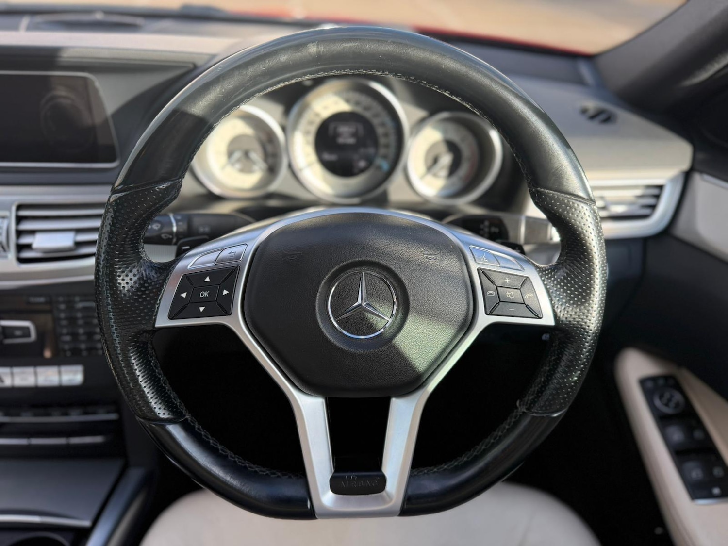 Used Mercedes-Benz E Class 2014 for sale - 78100934: Photo 38