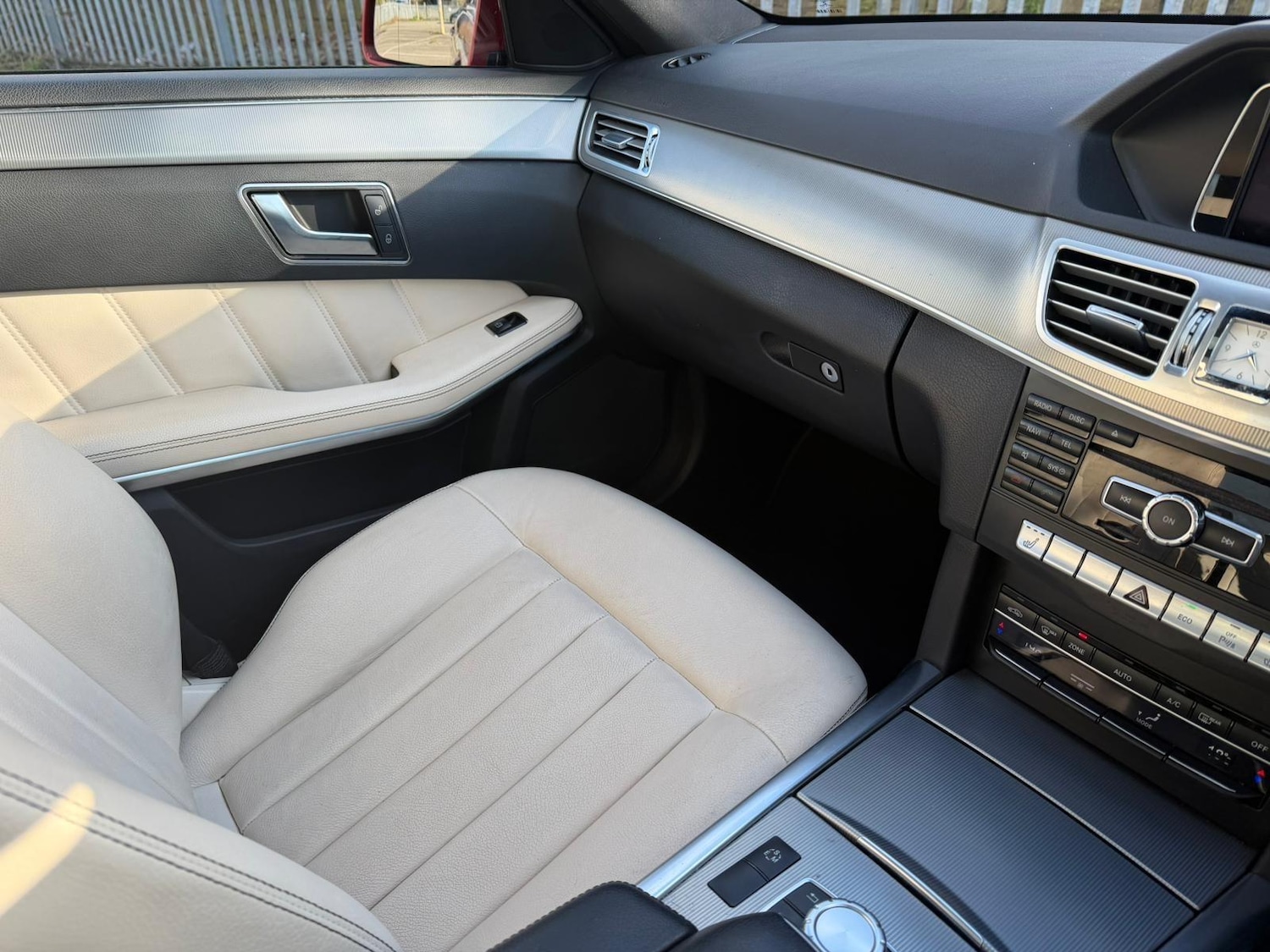 Used Mercedes-Benz E Class 2014 for sale - 78100934: Photo 39