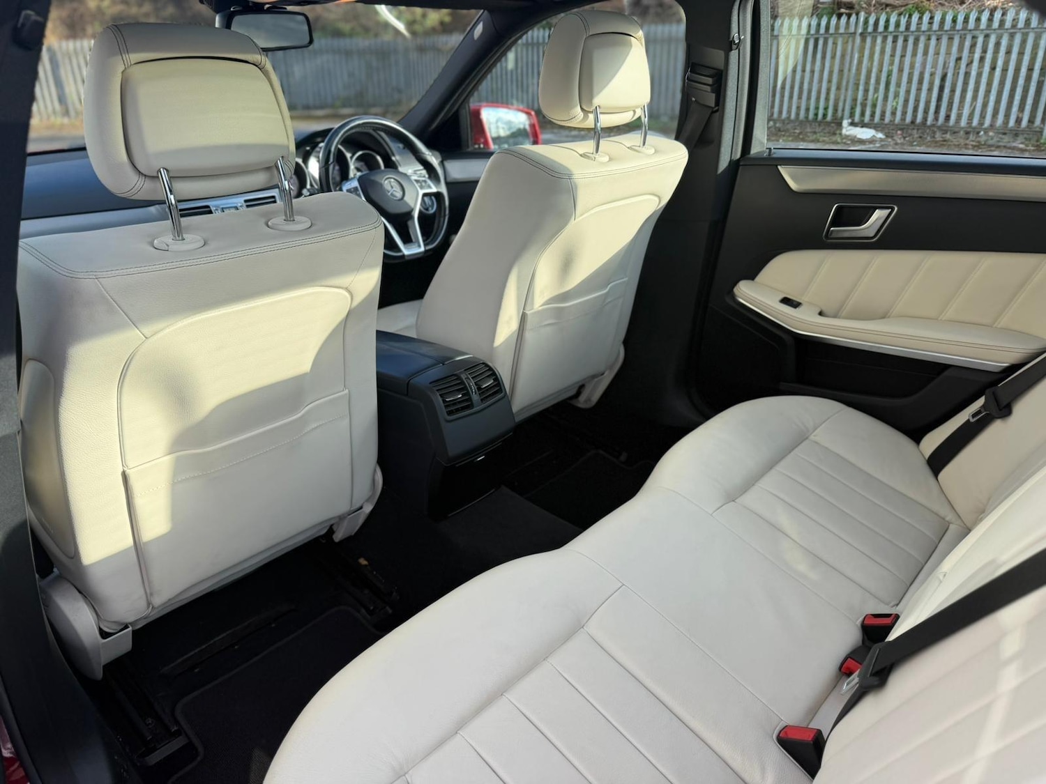 Used Mercedes-Benz E Class 2014 for sale - 78100934: Photo 40